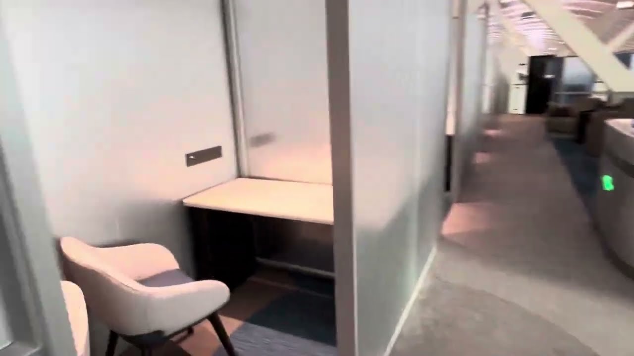No. 6 VIP Lounge