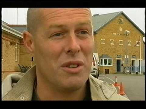 BRISTOL CITY 2004 DOCUMENTARY CROWD CONTROL