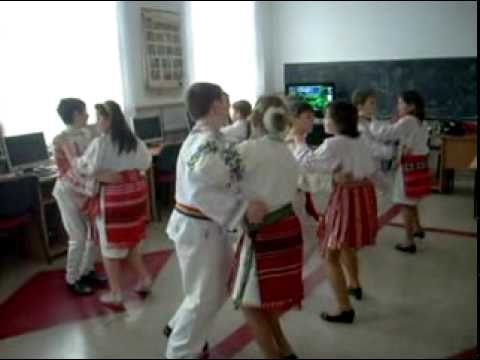 8. Ciresanca de la Spineni.avi