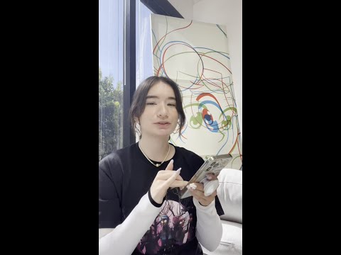 SEE HOW I READ MY WEBTOON SERIES? VERY DEMURE, VERY CUTESY