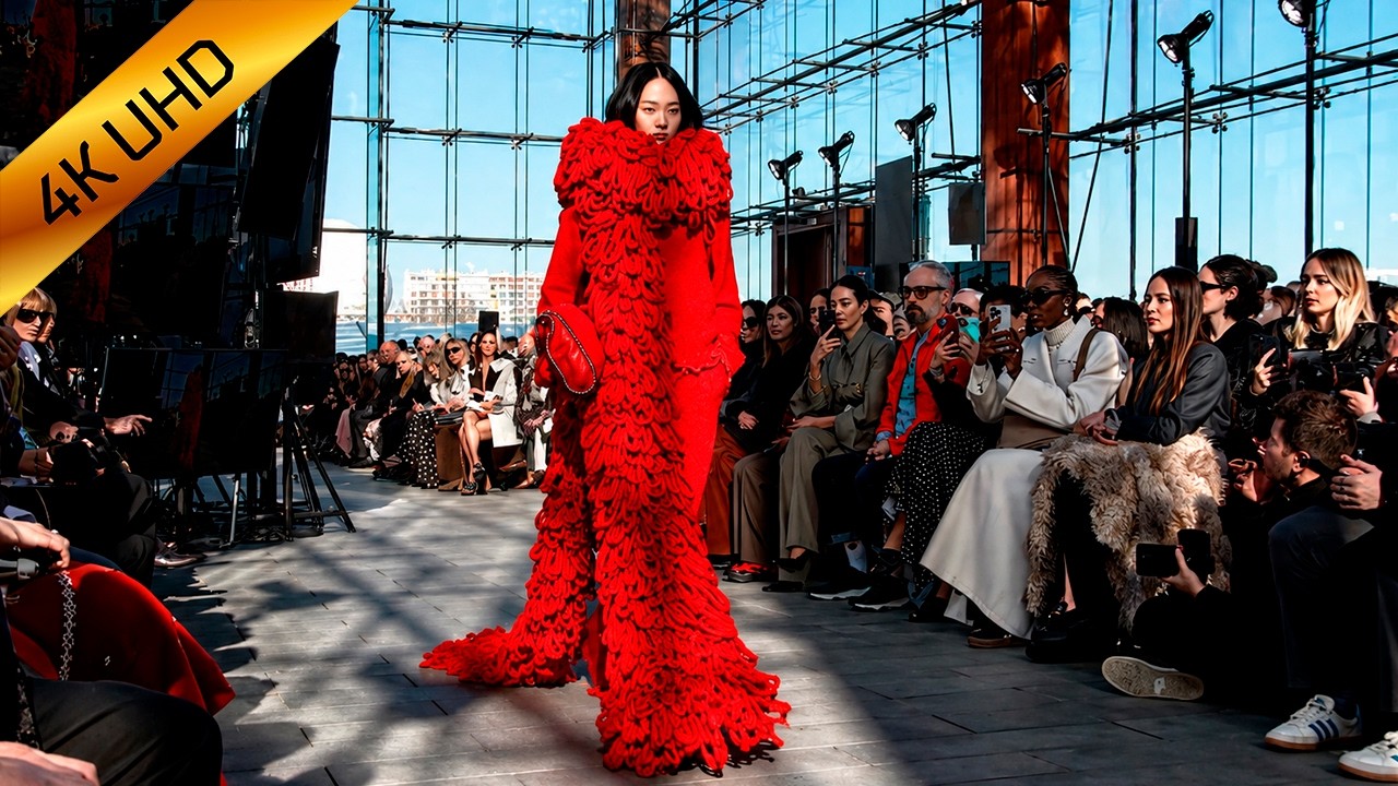 Stella McCartney | Fall Winter 2024/2025 | Paris Fashion Week