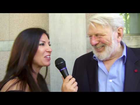 DayFly Celebrity Interview:  Favorite  iPhone Apps from the Tony Awards