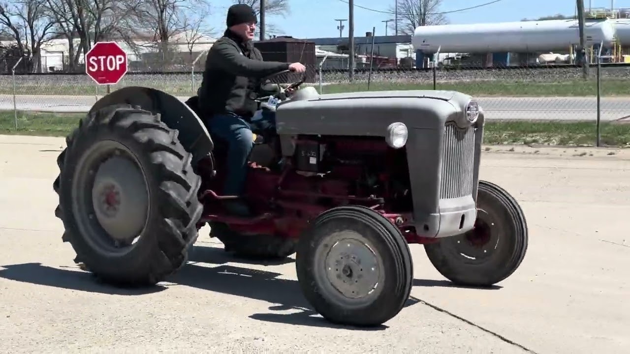 4334 - FORD 640 (SN# 429819)-TO SELL APRIL 10, 2026-NEW PARIS, IN