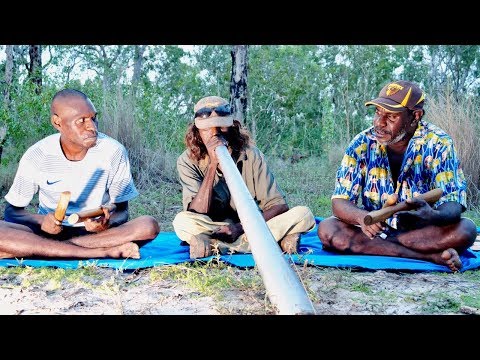Bilujaja  (Barrawu/Boat) - Jambalmurru & Alawayu Nunggarrgalu