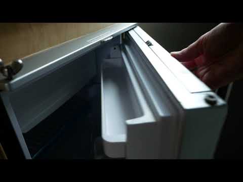 Dometic (WAECO) CR-60 series fridge (65L) locking assembly
