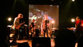 Woman (Reading) - La Dispute Opera House