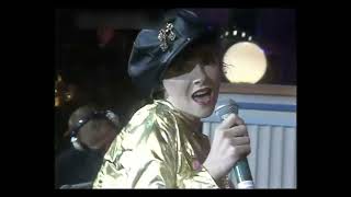 D Mob And Cathy Dennis C'mon And Get My Love Hitman And Her