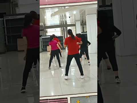 Beautiful Sunday 2022 Line Dance