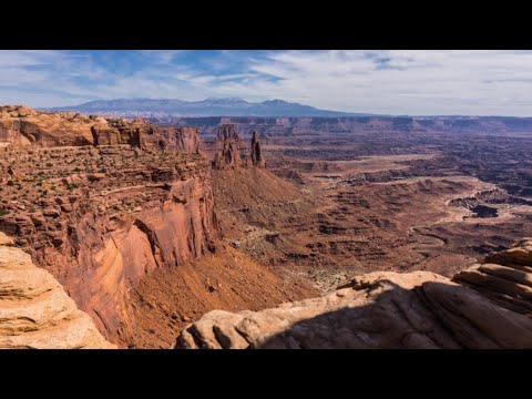 Two found dead, including child, inside Canyonlands National Park