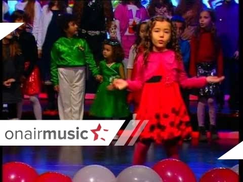 Triola Jakupi - Kësulkuqja - Gezuar 2013 - 1st Channel