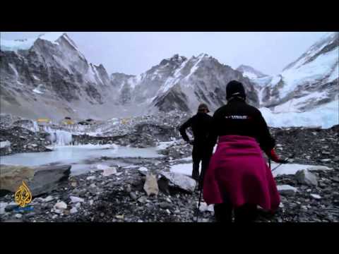 Intensive Care: Doctors on Everest