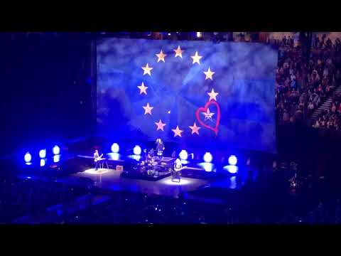 U2 - Get Out Of Your Own Way / New Year's Day - Live at Manchester Arena, 20.10.18