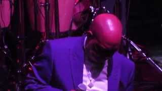 Earth, Wind &amp; Fire&#39;s Larry Dunn - Be Ever Wonderful Live