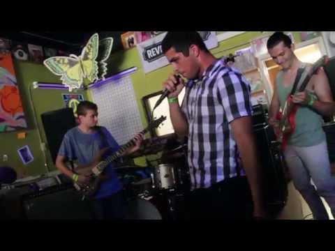 Nude Tayne live at Fresh Produce Records Bragg Jam 2015