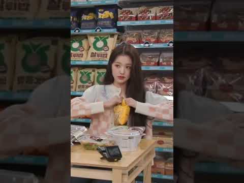 sunghoon is an anti romantic, wonyoung