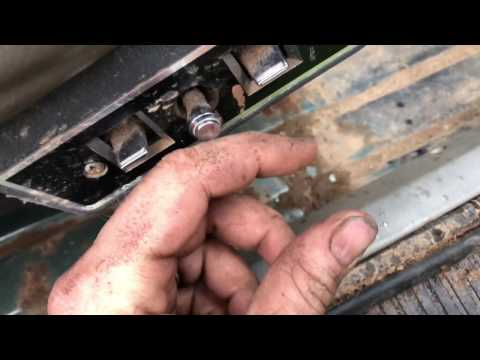 Getting A Power Seat To Operate In The Junkyard (Jeep Cherokee)