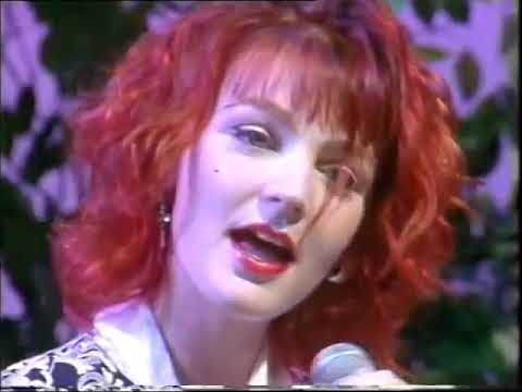 Secrets: la canción del grupo que pensaba que los discos se comen y el universo es una vaca