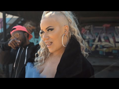 Video thumbnail for Viva la Wera Loca (Taya Valkyrie)