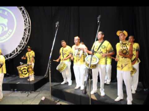 Bateria da São Clemente na gravação do CD do Grupo Especial 2015
