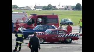 preview picture of video 'Vauxhall VX4 vs PLYMOUTH SAVOY - King of Europe 2007 Kamień Śląski (quarter mile drag race)'