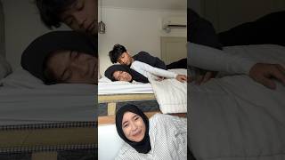 Download lagu ADAM CHEATS WITH A GUY IN FRONT OF SYIFA😱 mp3