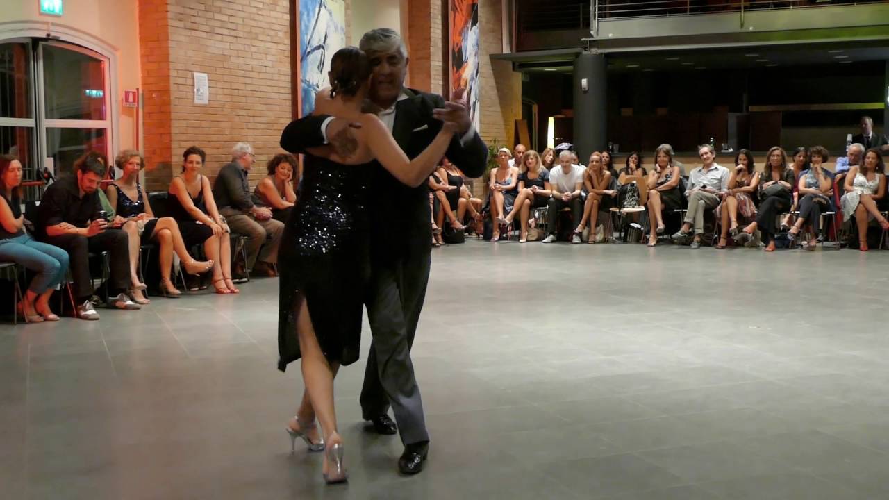 Osvaldo Roldan & Anna Maria Ferrara, Cara negra