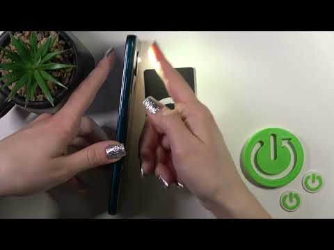 How to Switch On Flashlight on MOTOROLA Moto G9 Play?