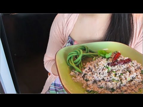Larb/Laab Spicy Pork Salad Recipe ลาบหมู - Hot Thai Kitchen!