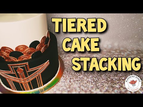 How to stack a two-tier cake - tutorial