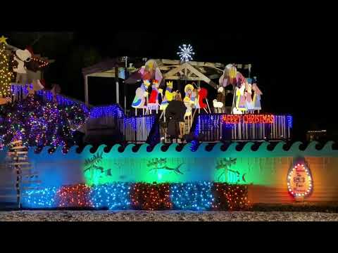 Mazoch Christmas Display Pt2