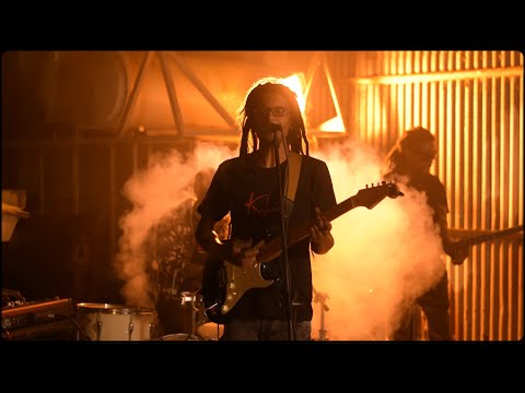 Lavoi Spirituelle - Kalmet Vibration & The Fighting Babylon [MUSIC VIDEO]