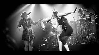 Nouvelle Vague  feat  Ian McCulloch (Echo &amp; The Bunnymen) - All My Colours