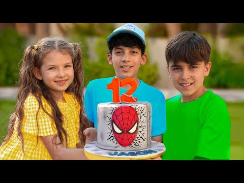 Great Teamwork ✨ Jason and his friends are successful in the cake shop 🎂 Educational video for kids