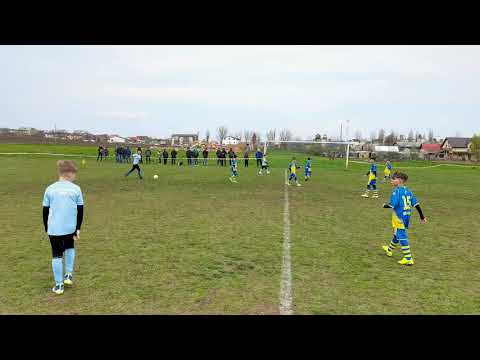 2021-04-24 Didi Junior 2011 galben - Atletico Bacau albastru 5-0 (Iasi Junior's Cup, meci 2 grupe)