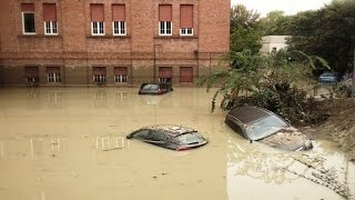 preview picture of video 'ALLUVIONE A PARMA OTTOBRE 2014'