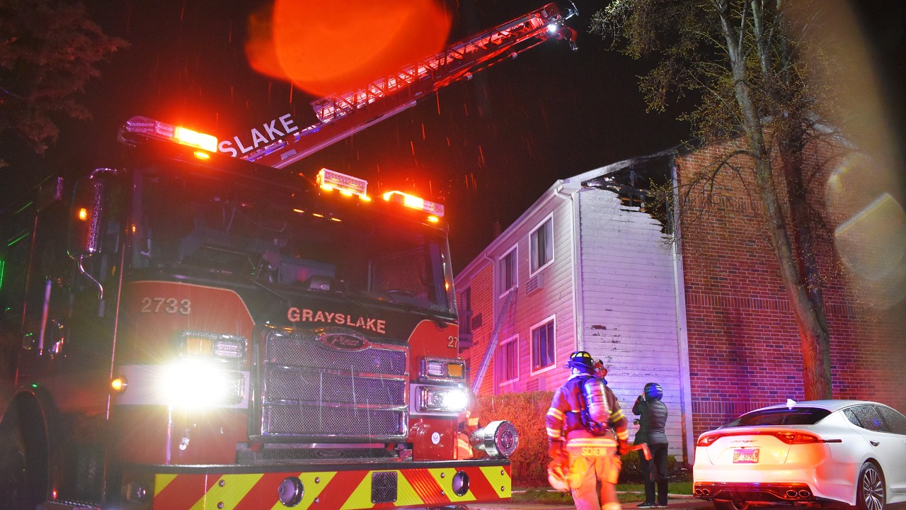 Lightning Strike Likely Caught Apartment Building on Fire in Grayslake, IL 04/17/26