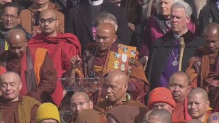 Don’t touch your phone when you wake up, monk says — try this instead