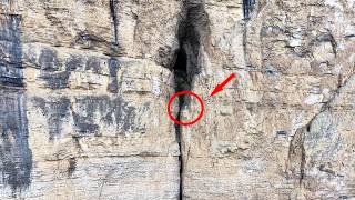 湖北一大山的悬崖缝隙中，竟发现一处惊险的古老遗迹，攀爬一探里面更是神秘莫测别有洞天｜Mysterious ancient ruins discovered on a cliff in Hubei