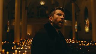 Brett Eldredge - &quot;The First Noel&quot; [Official Music Video]