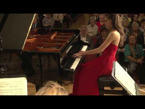 Dorothy Khadem Missagh plays Mozart Piano Concerto KV414