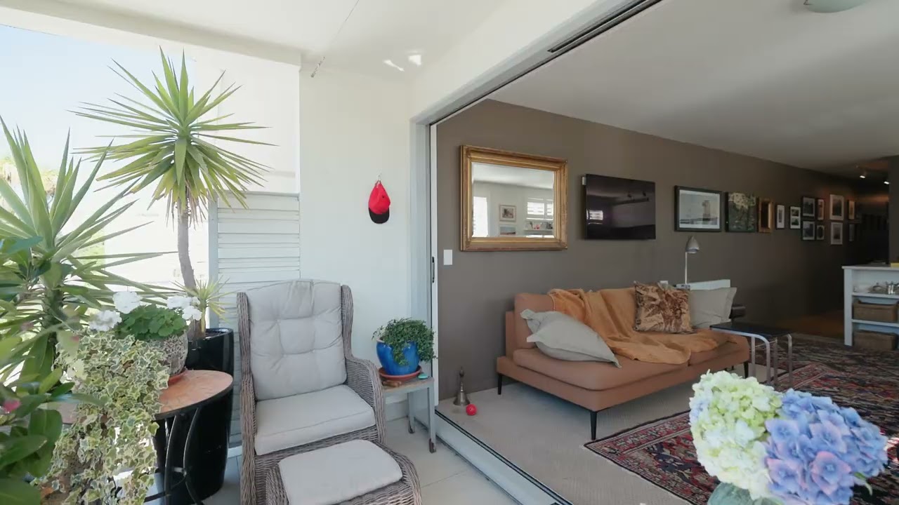 Video tour of Substance and Soul in the City