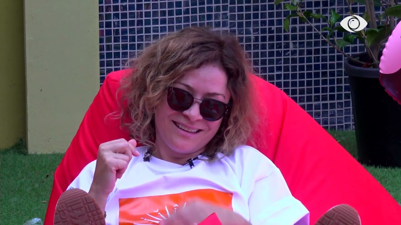 Të qeshura mes banorëve, Romeo- Eglës: Bletët bëjnë mjaltë, po ti çfarë bën?