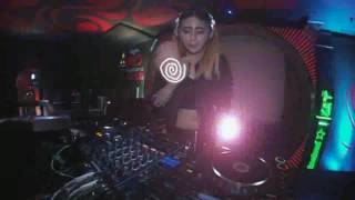 Download lagu DJ BABY GLOW SMOOTH Club KTV Malang... mp3