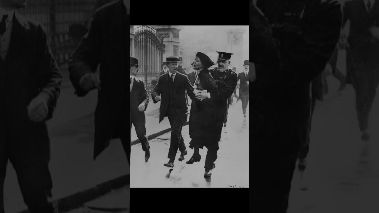 The Private Worlds of Historical Figures: Rare Photos That Show Their Personal Lives