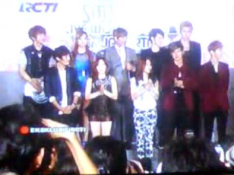 120922 SMTOWN in Jakarta Press Conference - Photo Session