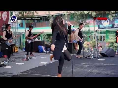 DEVIANA SAFARA // SEBERKAS SINAR // OM,lucky AVANTA Live di SMKN 1 Plosoklaten