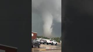 Powerful EF-3 Tornado Sweeps Through Streator Illinois