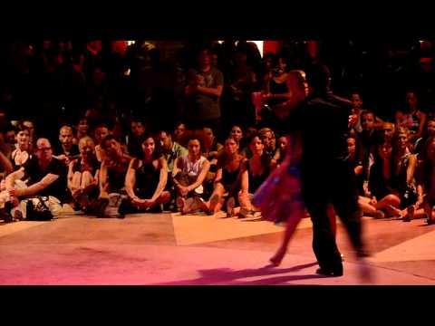  Sebastian Arce  and  Mariana Montes  are  dancing  to  the  tango  "  Pa'Que Te Oigan Bandoneon  "
