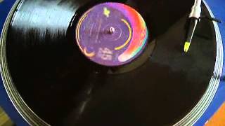 THE WHISPERS - AND THE BEAT GOES ON 12 INCH