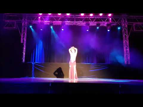 Awedt Aini Oum Kalthoum by Kasia Wronka (6 months pregnant) at Diamonds of Orient 2018